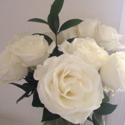 softandlittle:  These roses really opened up beautifully.
