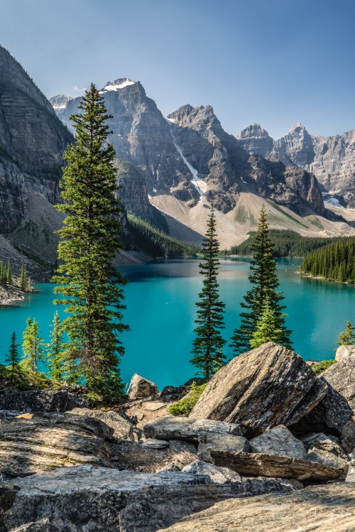 wxlve: Moraine Lake by Steven Black