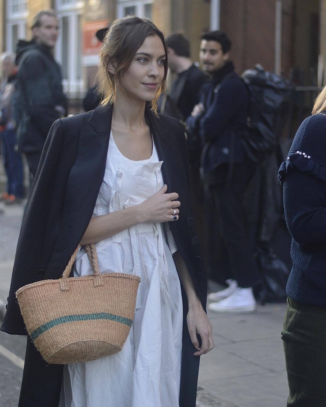 Alexa Chung after the J.W.Anderson show during... - Alexa Chung Inspiration