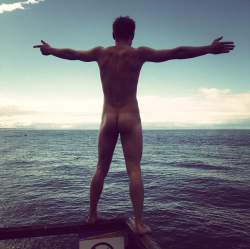 Dream of being the king of the world!