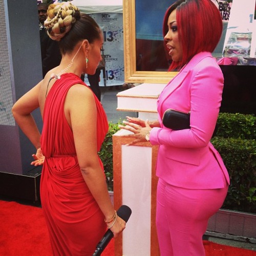 who-da-hell-iz-dat:  Adrienne Bailon & K. Michelle