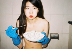 synbie:  Ren Hang