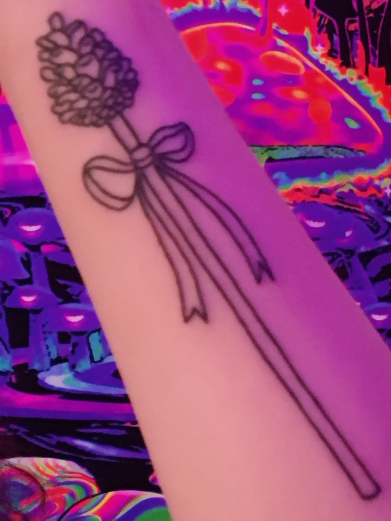 Come watch me tattoo a fennel bulb on the wonderful Ariana. | Instagram