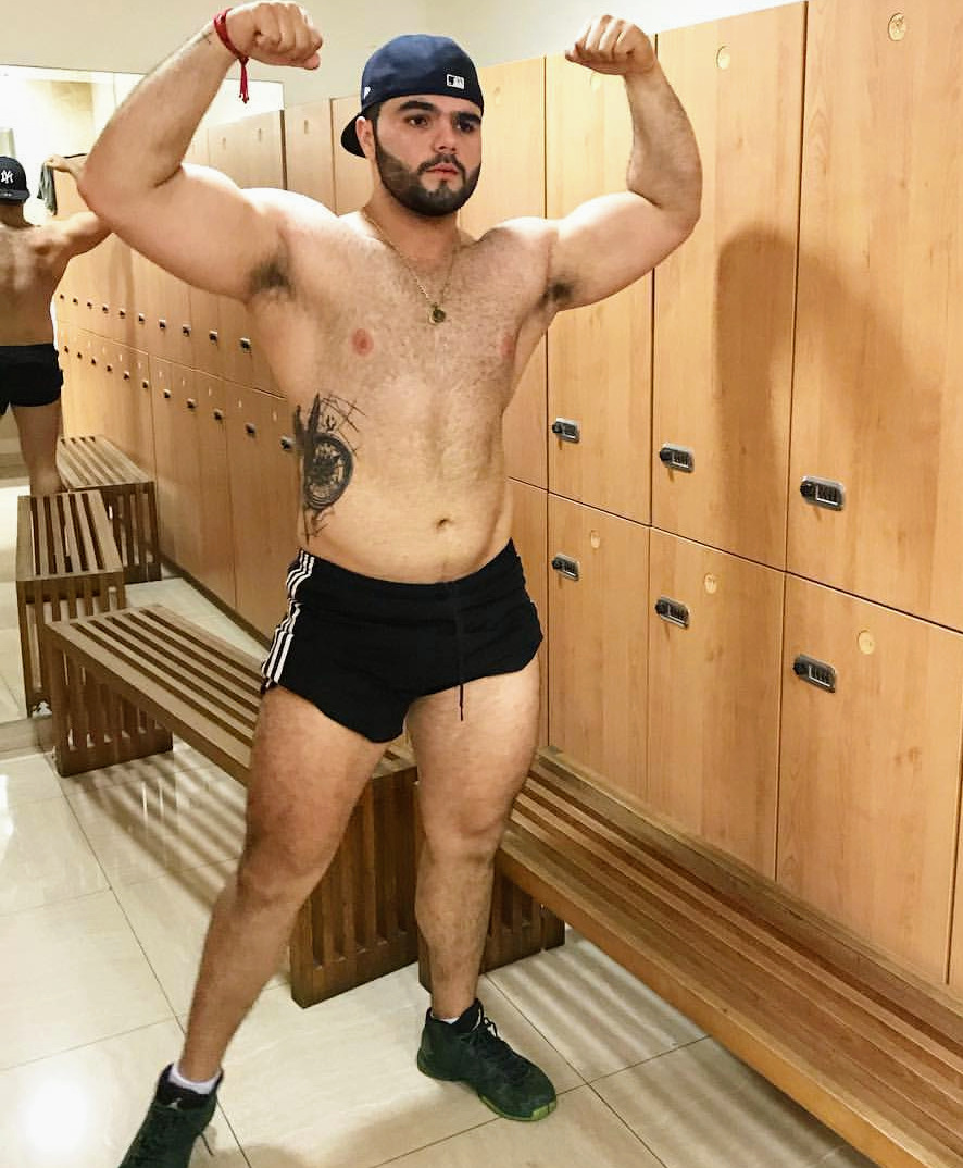 bear-hairy:  Guapísimo el hombre 😍, De Durango México.Déjanos tu comentario