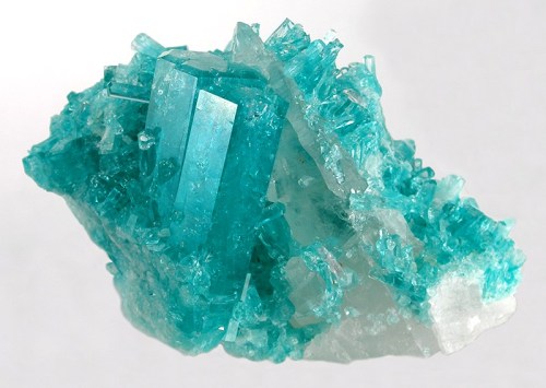 fuckyeahmineralogy: Emerald on quartz; Brazil