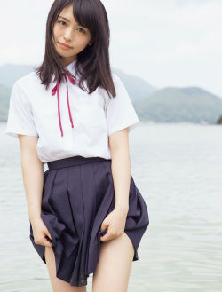 46pic:  Neru Nagahama - FRIDAY   