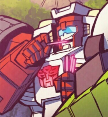 minalady: Transformers Drinking/Eating