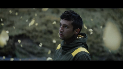 callmespookyjim:tyler looks so good OMG