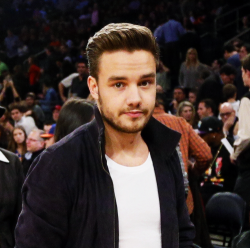 staygold-mp4:  Liam at the Magic vs Knicks