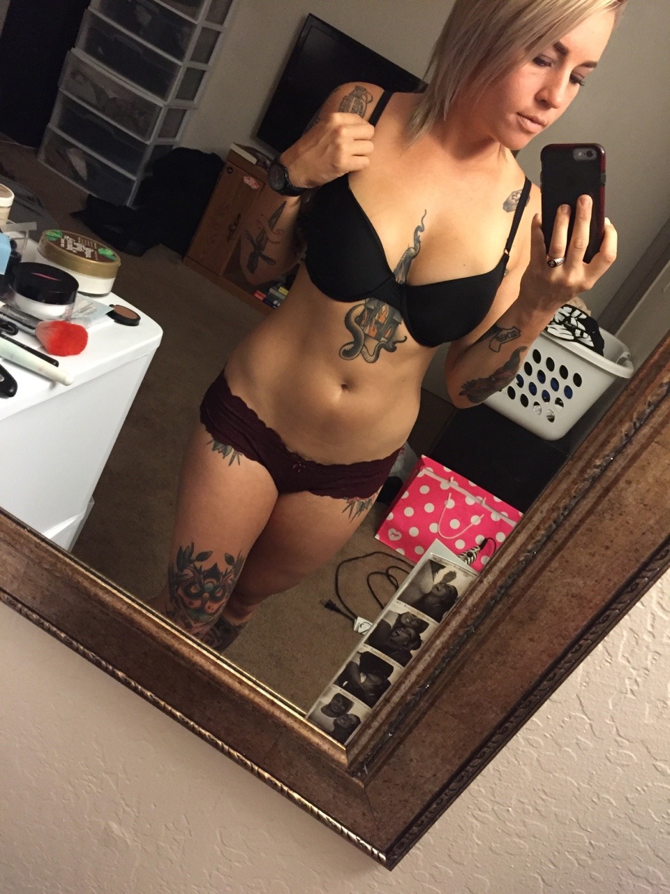 grownassmaam:  goodbyemccarran:  grownassmaam:  Haven’t posted in awhile, so here