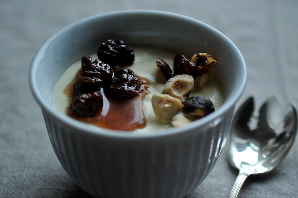 alliesgettinghealthy:  food52: Whether you’re eating chocolate cookies or Meyer