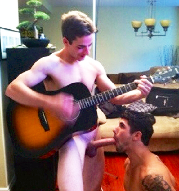 💦FUCK FRIENDSHIP LET'S JUST FUCK 👉👌💦