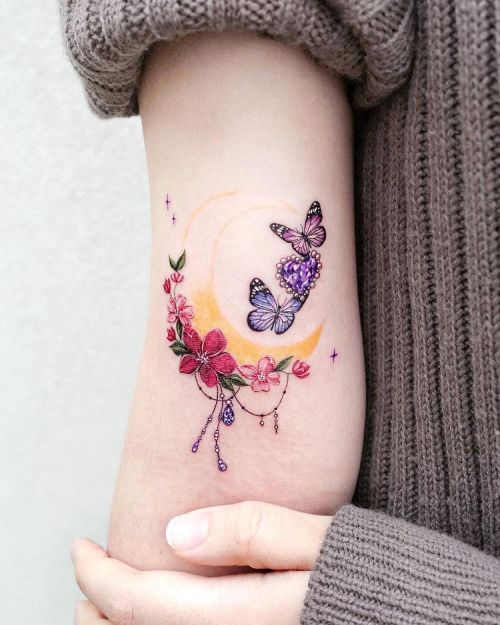 ig: tattooist_solar butterfly;flower;moon;portrait