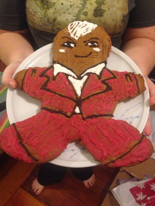 Jules made a fucking massive Pagan Min gingerbread. I’m gonna bite its head off.