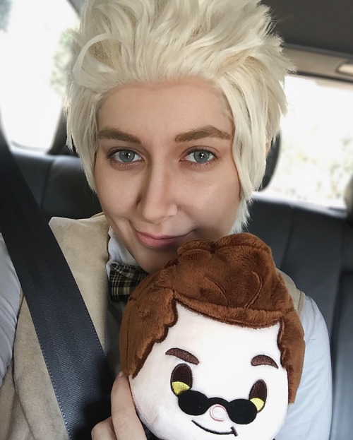 Teddy Crowley-Aziraphale: Me, @monstgrr​ [IG]Crowley: rockyrants_cosplayCrowley Plushie by @pelcron[