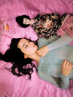 jinxproof:  Björk, 1995 | ph. Juergen Teller