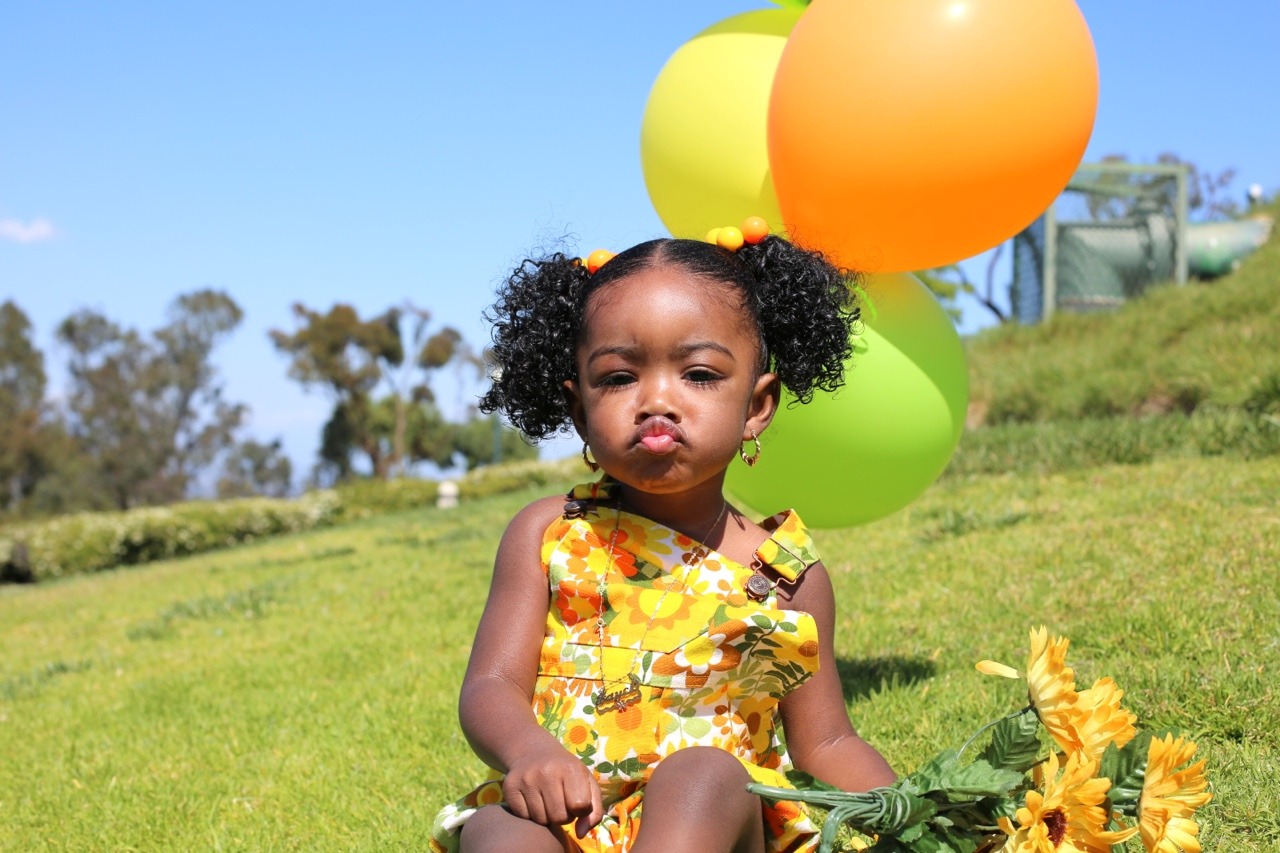 isaiahgraham:  sonofthestone:  some 📸 I took of my baby cousin. rt if she the