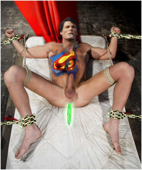 Porn Pics Superman in kryptonite torment !Â 