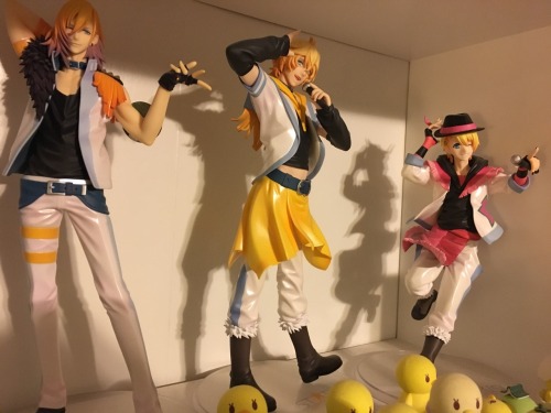 UTAPRI MAJI 1000% FIGURES FOR SALE Hate to do this but I’m leaving to Japan in a week and I de