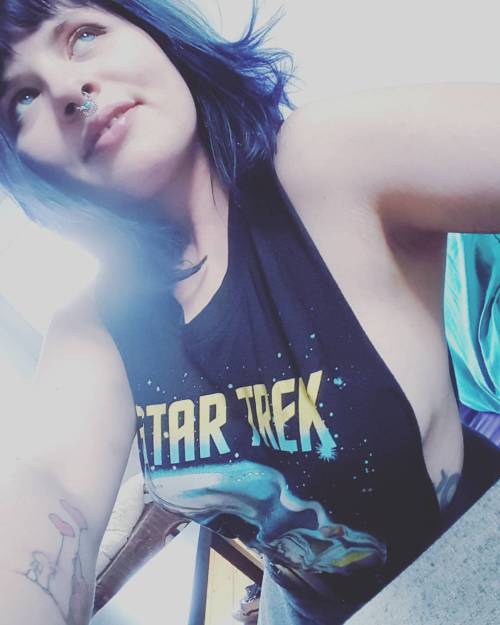 Warm days and nerd proclivities. #startrek #nerdgirl #scifi