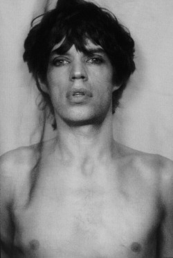 computerbug:Mick Jagger for Goats Head Soup in 1973.