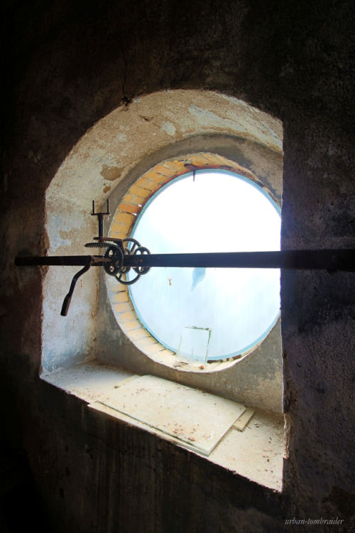 These remains of the clock in the clock tower made me a bit sad. Abandoned restaurant, Germany, 2018