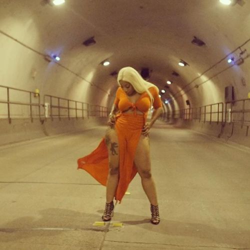 ratedthickent:  4B: BIG BUBBLE BOOTY BUNZ