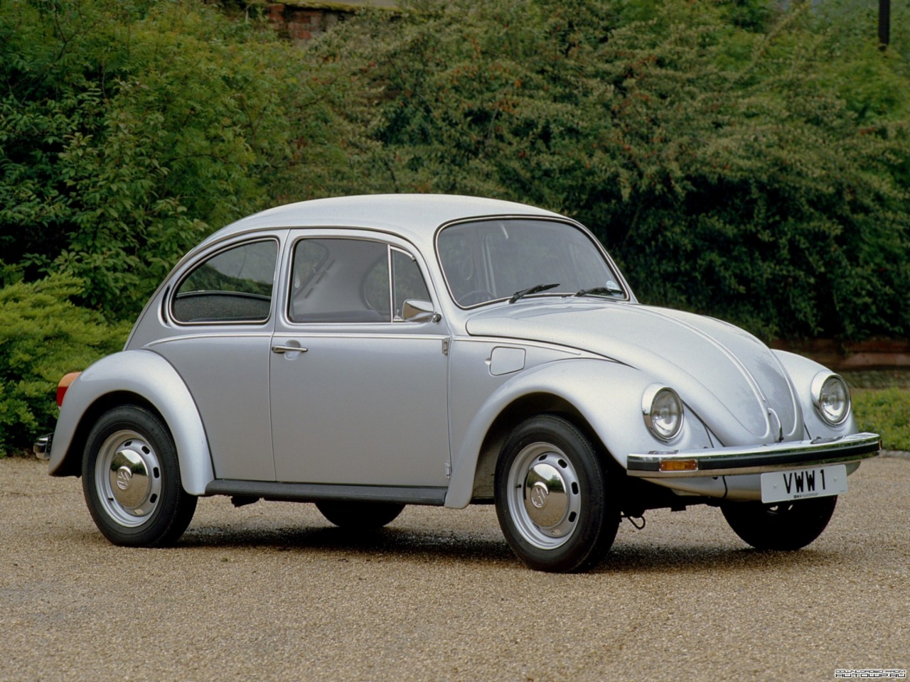 german-cars-after-1945:  1973 VW Beetlewww.german-cars-after-1945.tumblr.com - www.french-cars-since-1946.tumblr.com