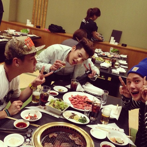 ygfamilyy: Park Jungheon: “Enjoy the food^^”