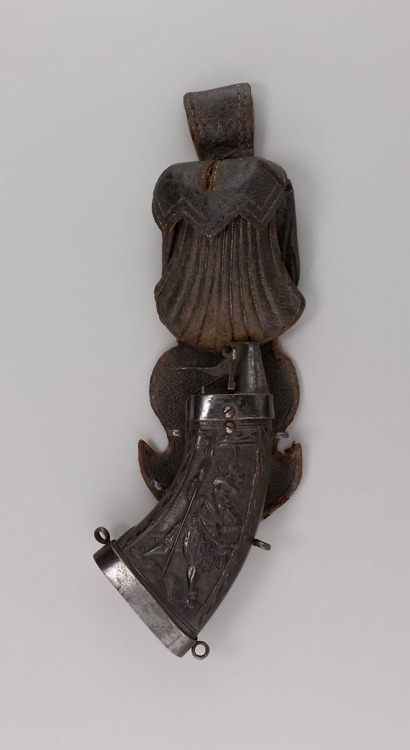 Powder Flask and Leather Carrier with Bullet Bag for the Bodyguard of the Elector of Saxony, 1600, A