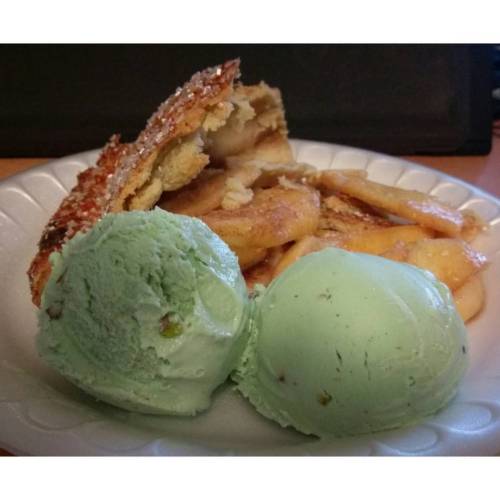 Homemade Apple Pie with two scoops of Talenti Sicilian Pistachio Gelato!!! 😋😍😋 #applepie #pistachio #gelato