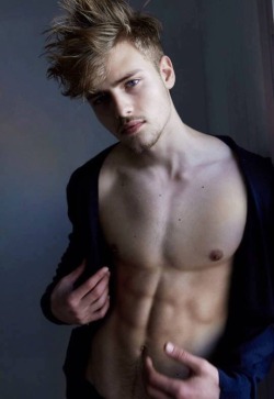 Sexy Views & Hot Guys