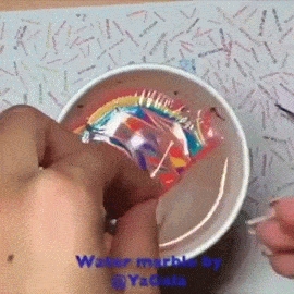 nailpornography:  this is a really great method for water marble nails 