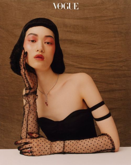 Chloe Oh, photographed by Pak Bae and styled by Eunyoung Sohn for Vogue Korea May 2022