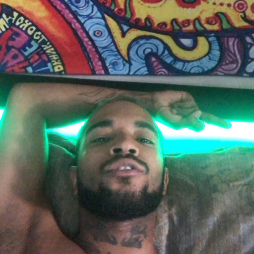 raaackzcity:  Fresh out the shower 🚿 you can suck it for a Hour 🤷🏽‍♂️💦