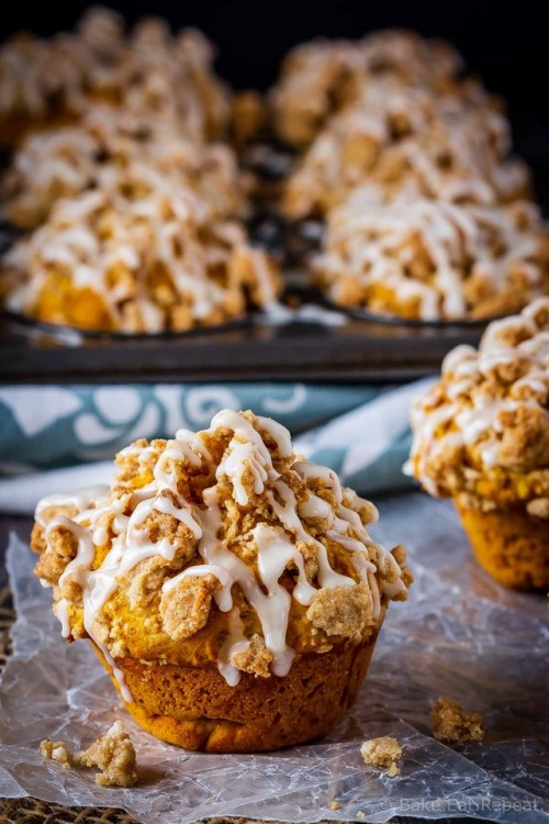 These bakery style pumpkin spice muffins are delicious on their own - but add that crumb topping and