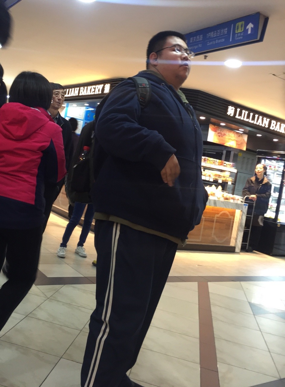 asainfattybtm:Bear seeking for food~