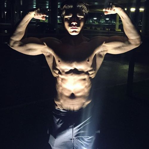 abs-n-cock:  ;)