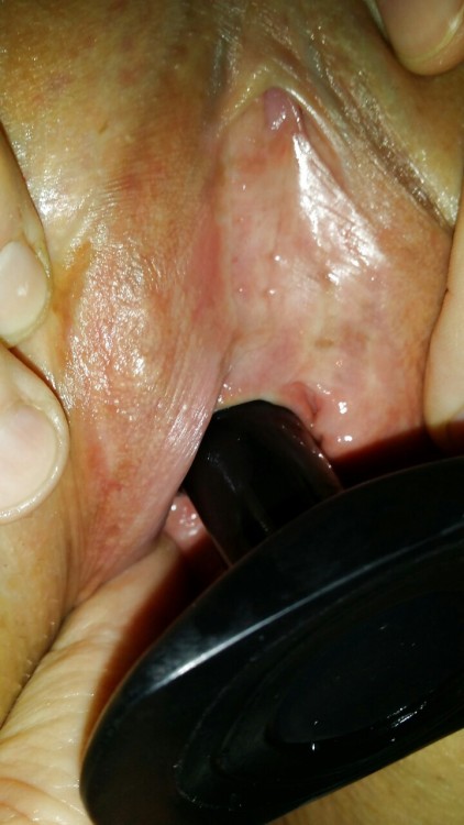 Porn Pics greatdevide:  h0t1:  Hot Peehole plug  That