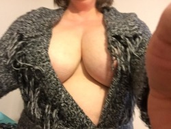 curiouswinekitten2:  Sunday evening cs.  🌸🌸🌸.  Sweater cleavage!  Yay