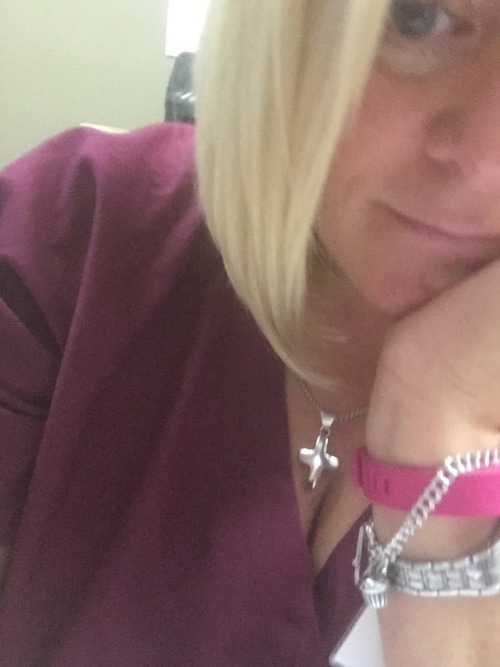 gcupcake8:  Was to busy @ work to play yesterday…ugh!! Was so horny it sucked…only had time for a quick pic…💋🍥