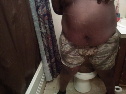 countryboybttm803: Camo Life….fat n free… Damn I me  Carolina cub bka lil bear bka Mis