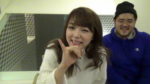 projectr4: 篠崎愛 / Ai ShinozakiAfrica TV emisión en directo con la revista Maxim Corea. (14 de enero d