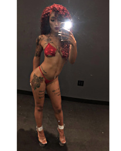 stripper-locker-room:  https://www.instagram.com/msniyadior/