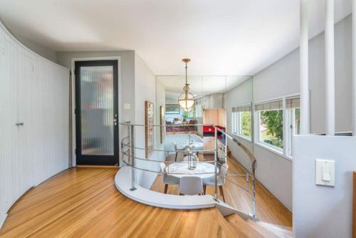 $1,275,000/2 br/1200 sq ft Los Angeles, CA built in 1948