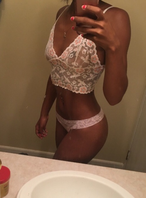 dirtylittleanna:reblog for more from your favorite slut