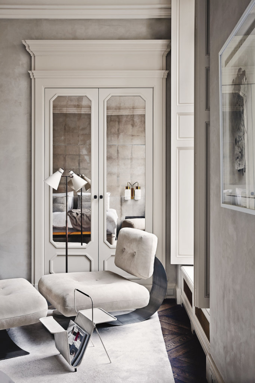 barsanworld:  (vía GREY AND MARBLE IN THIS PARISIAN APARTMENT) 