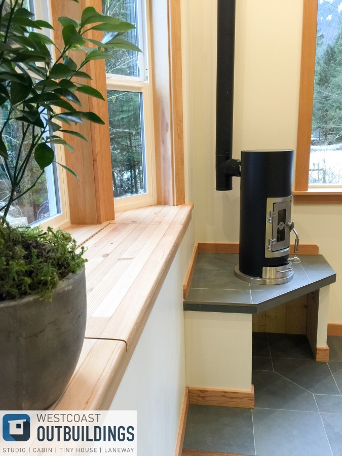 tinyhousetown:  The 28′ Skookum (385 sq ft)