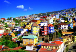 un-hermosodesastre:  citylandscapes:  Valparaiso, Chile  #fuerzavalpo 