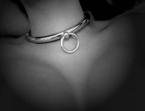 serpentshadow-chains: @submissivestorm2 a girl needs her accessories right? ;) Specially picked out 